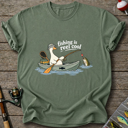 Fishing Is Reel Cool Duck in Canoe Funny Fishing T-Shirt