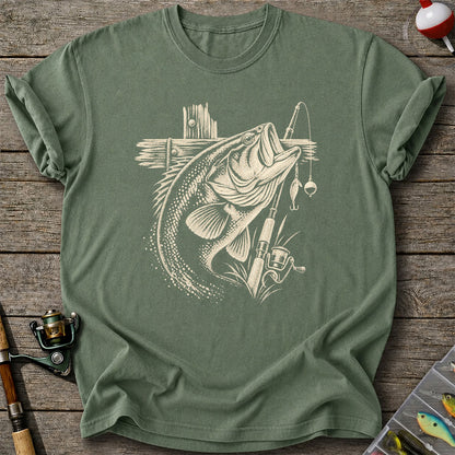 Largemouth Bass Fishing Rod Vintage Graphic T-Shirt