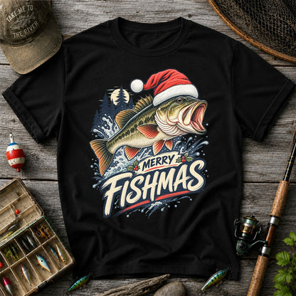 Merry Fishmas Santa Hat Largemouth Bass Fishing T-Shirt