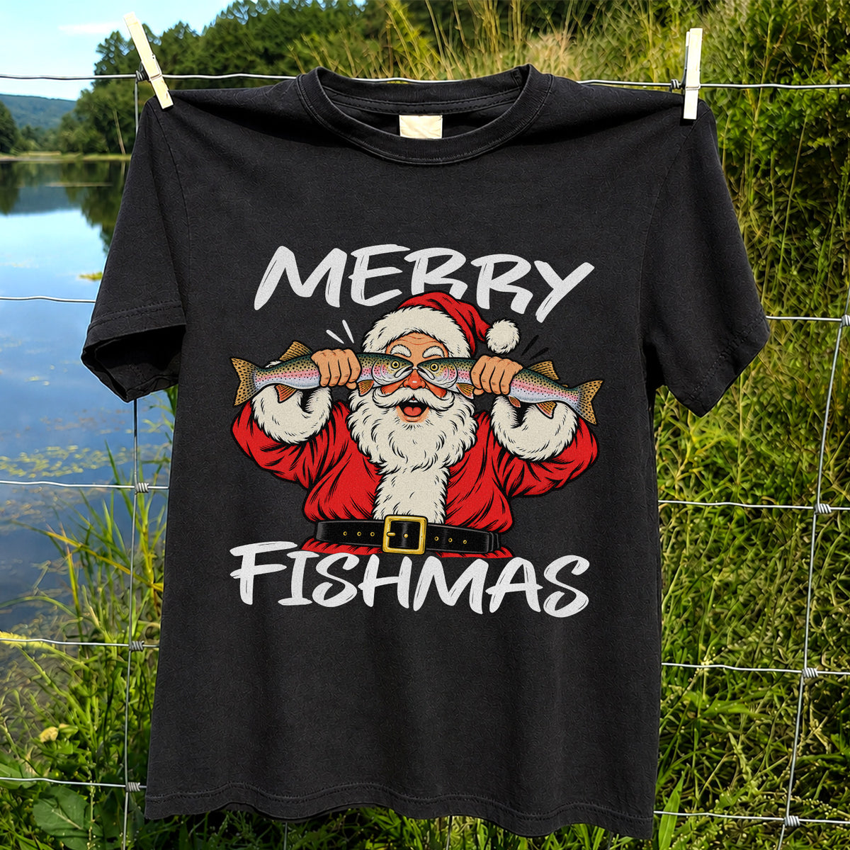 Merry Fishmas Santa Holding Rainbow Trout Christmas Fishing T-Shirt