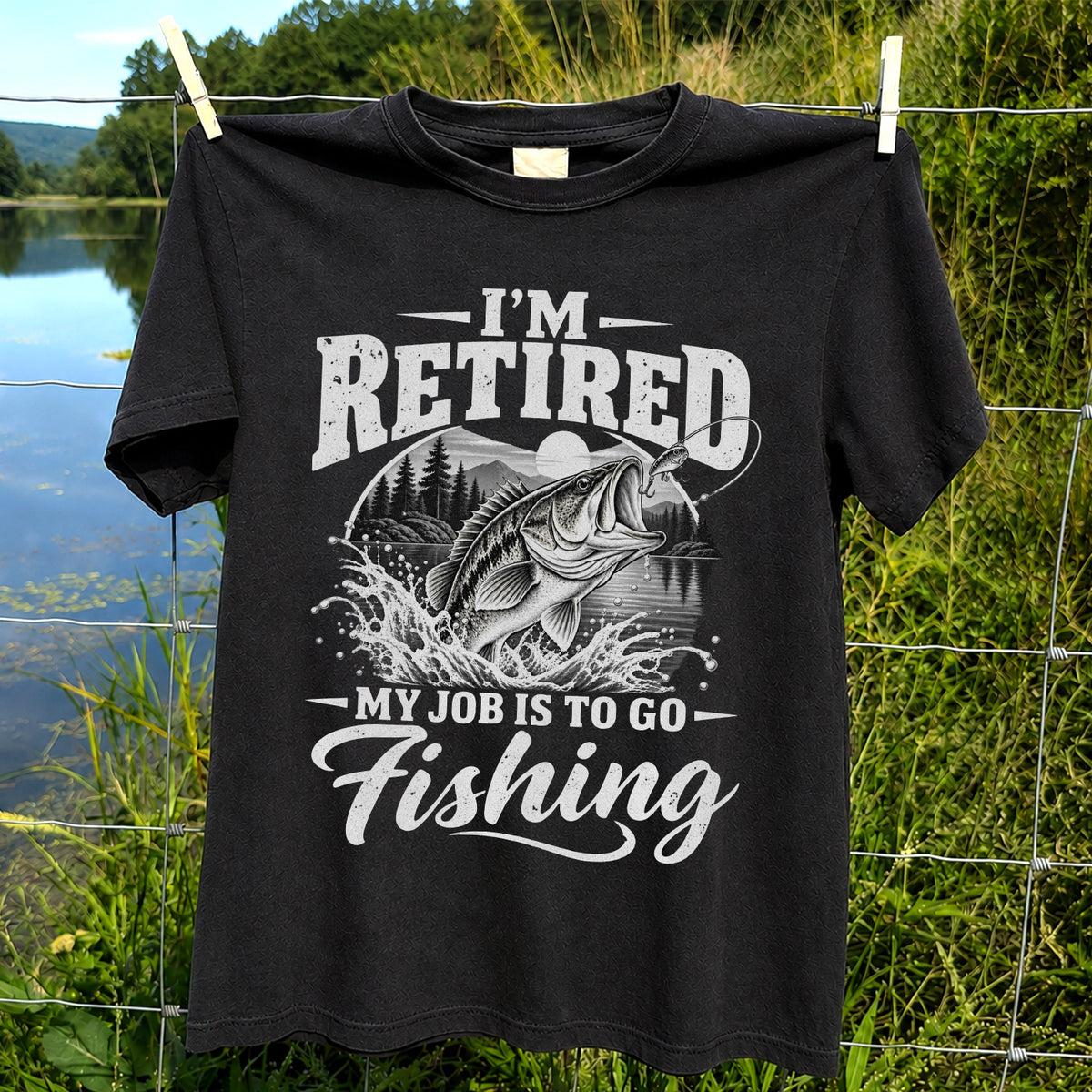 I'm Retired My Job Is to Go Fishing Bass Graphic T-Shirt