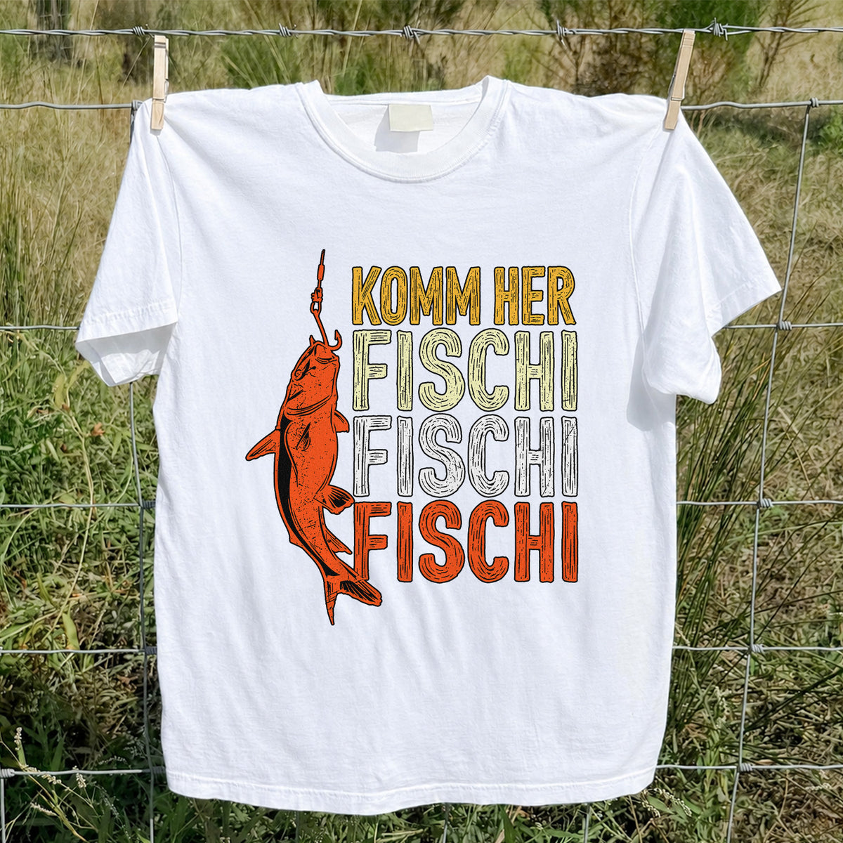 Komm Her Fischi Fischi Funny Catfish Fishing Graphic T-Shirt