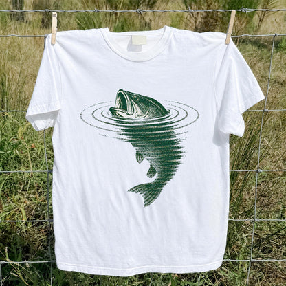Largemouth Bass Fishing T-Shirt Vintage Bass Fishing Tee