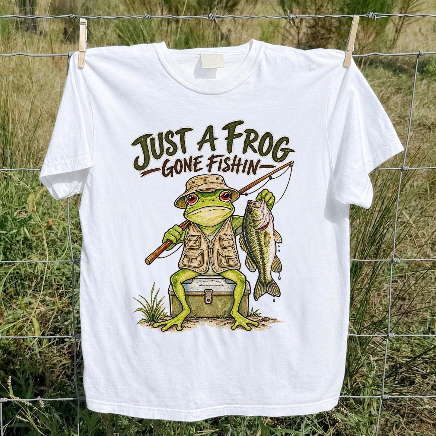 Just a Frog Gone Fishin' Bass Fishing Graphic T-Shirt
